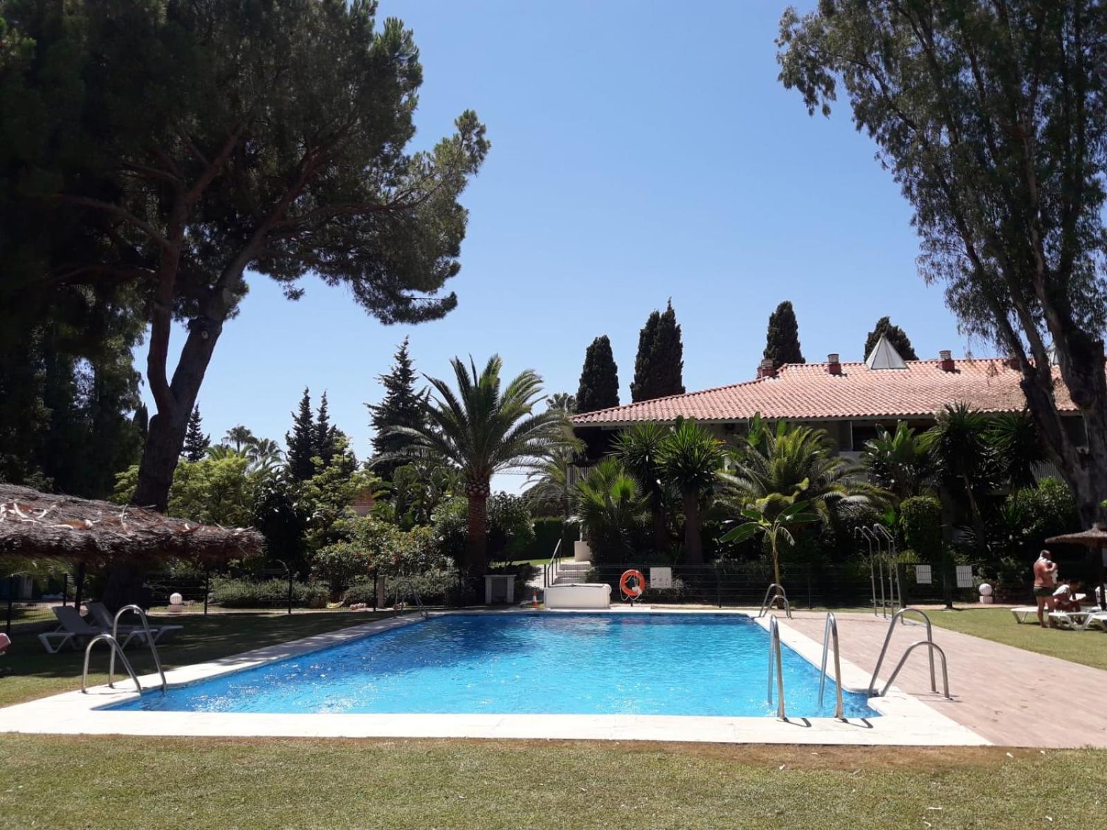 Puerto Banus Near Beachfront, Sunny Terrace, Pool, Tennis Court, Parking And Movies Projector * Marbella
