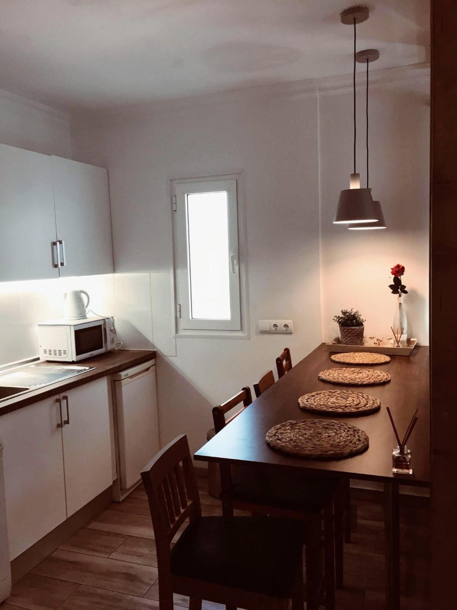 Apartment Puerto Banus Near Beachfront, Sunny Terrace, Pool, Tennis Court, Parking And Movies Projector